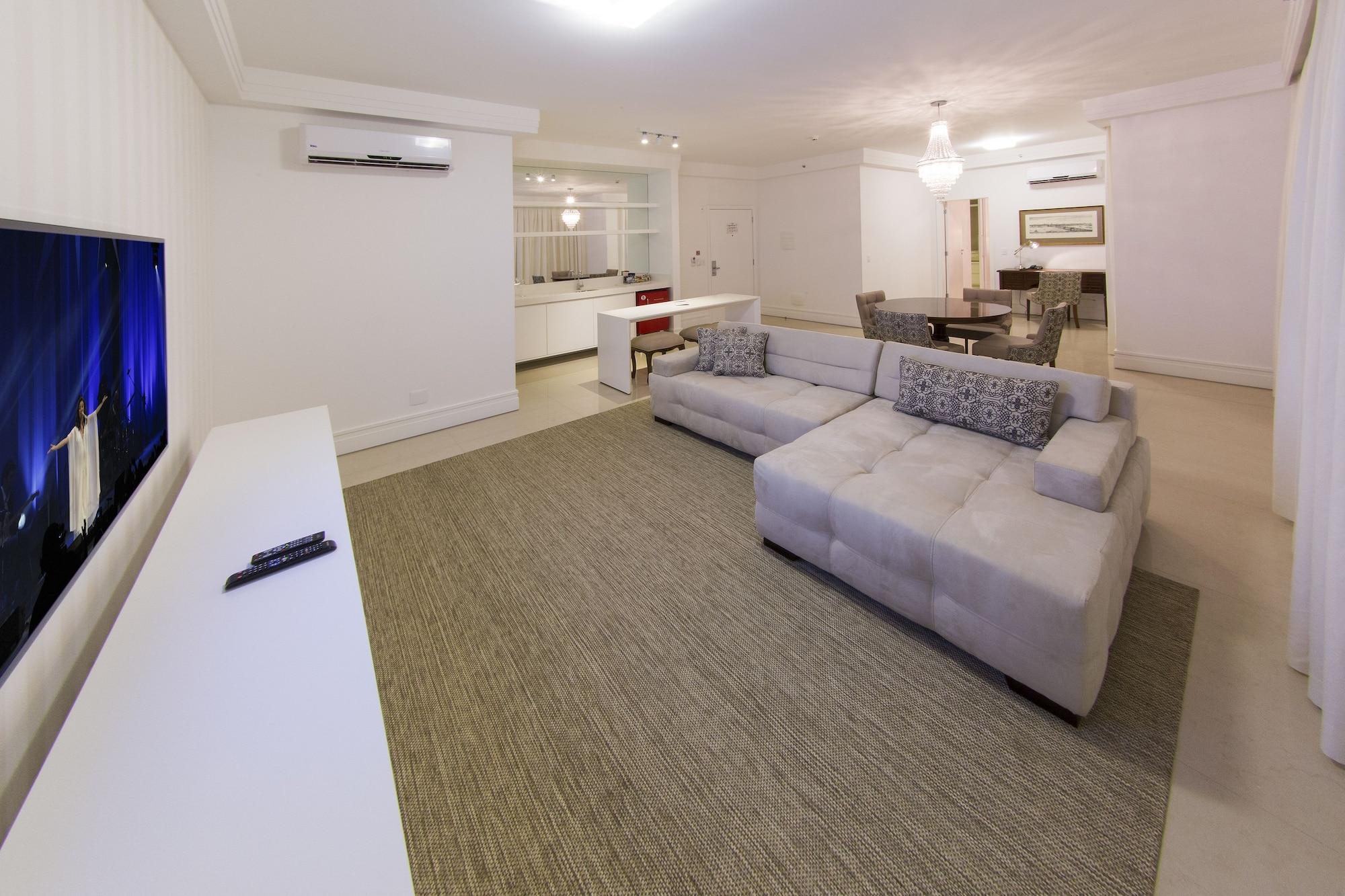 Hotel Mont Blanc Premium Ribeirão Preto Eksteriør bilde A living room in a condominium