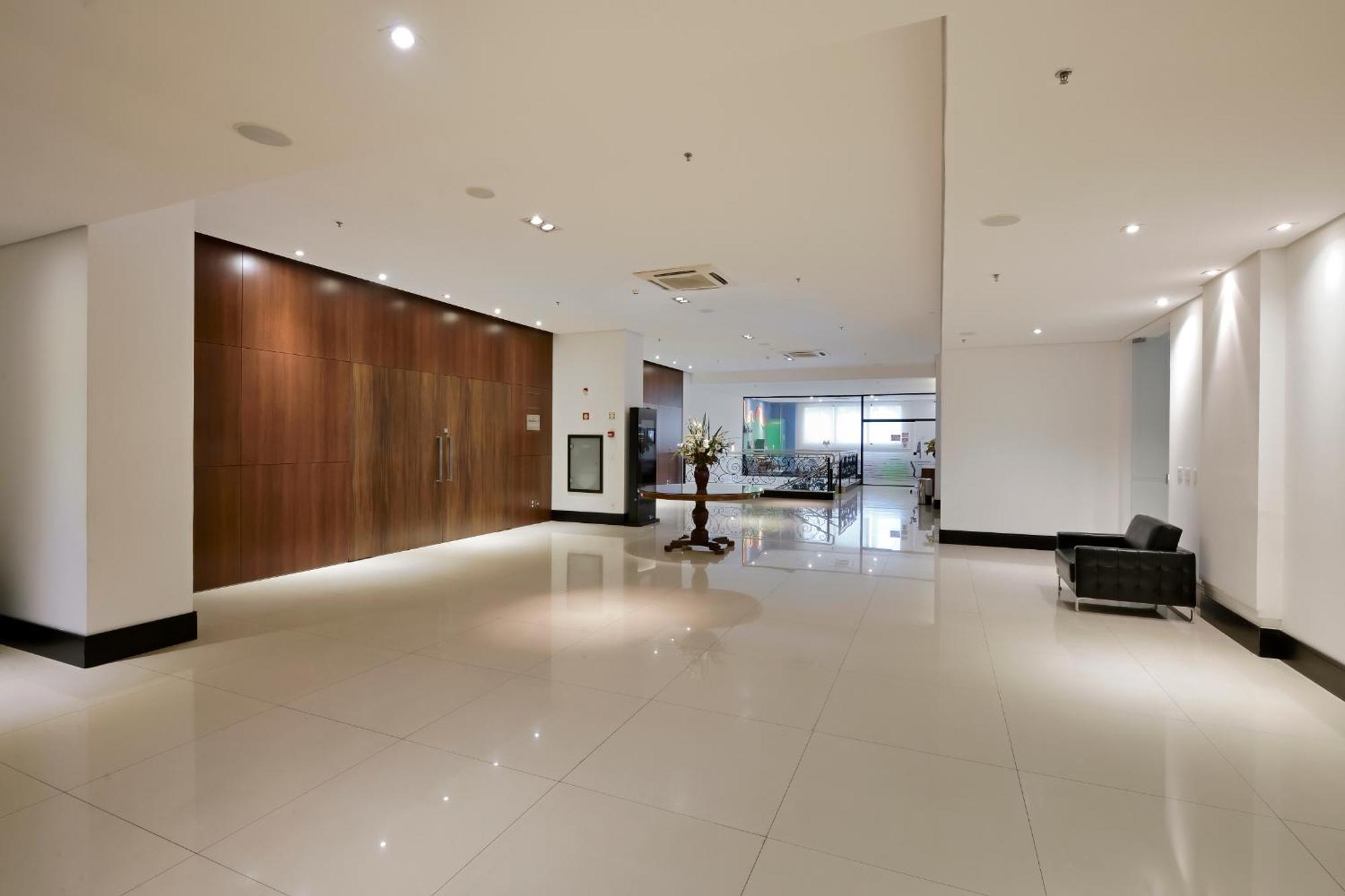Hotel Mont Blanc Premium Ribeirão Preto Eksteriør bilde The lobby of the hotel